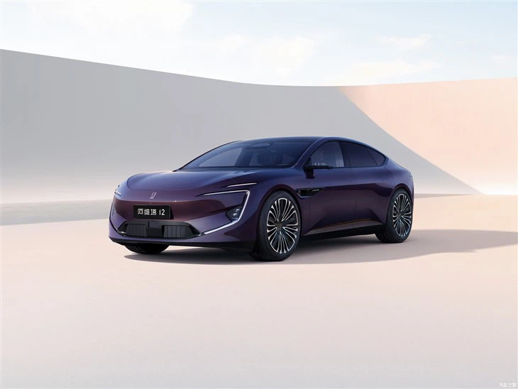 2025 Avatr 12