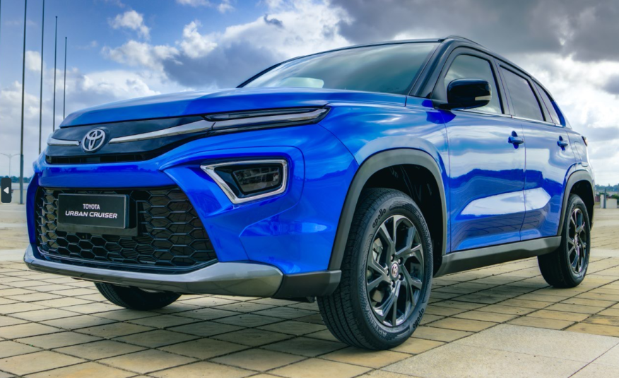 Toyota Urban Cruiser (Hyryder badge-engineered) 1.5 L