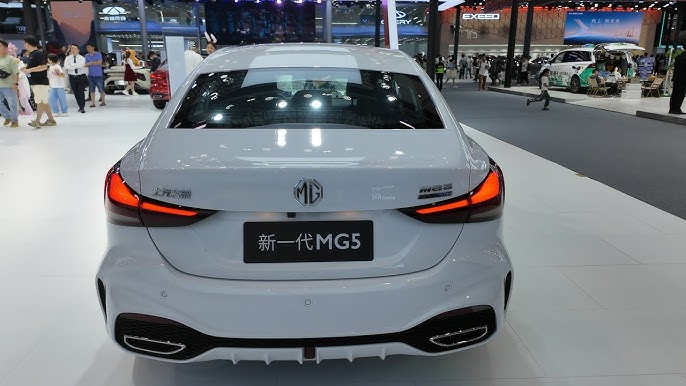 2025 MG 5 1.5 L Luxury