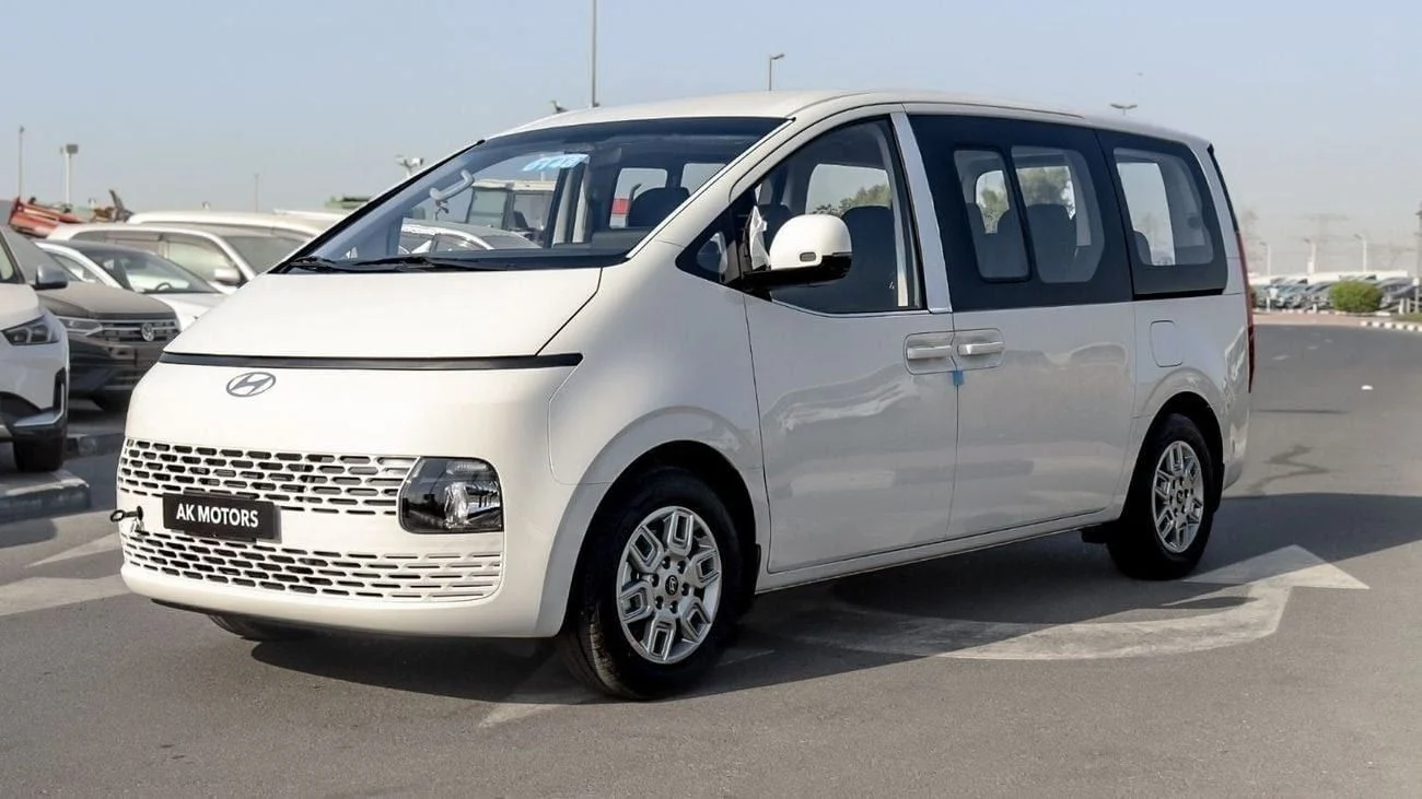 2025 Hyundai Staria 2.2 L (GCC Specs)