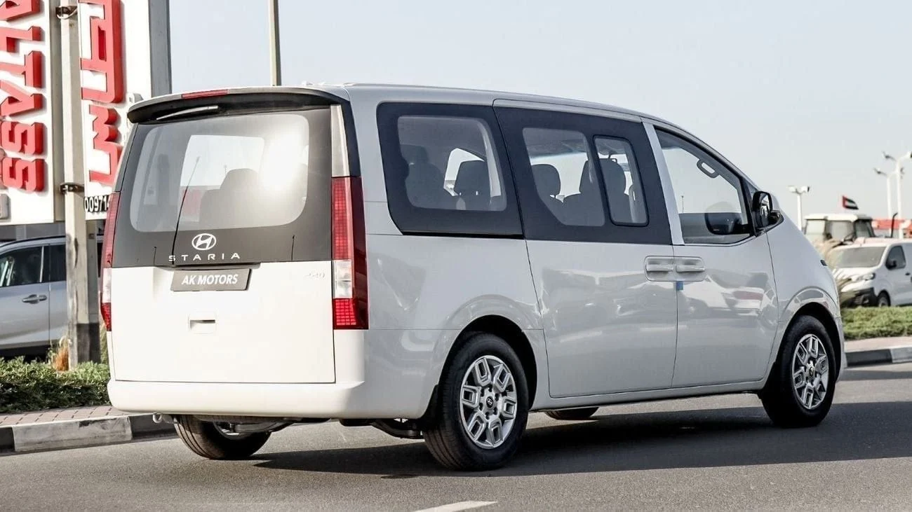 2025 Hyundai Staria 2.2 L (GCC Specs)