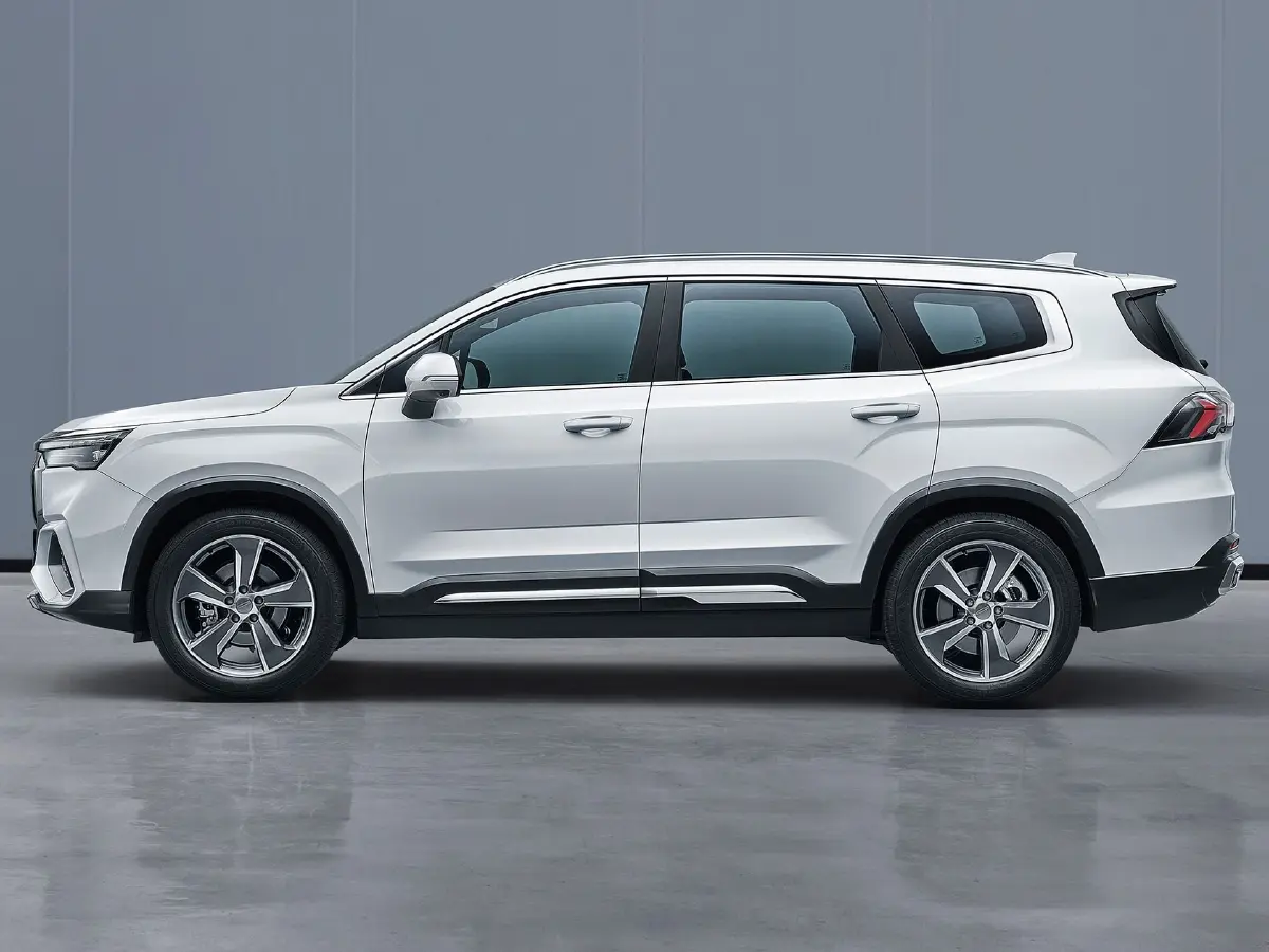 2025 Geely Okavango 2.0 Turbo (China Specs)