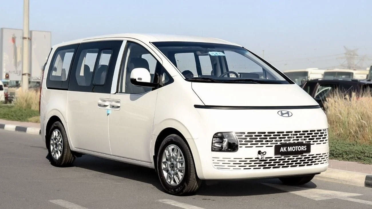 2025 Hyundai Staria 2.2 L (GCC Specs)